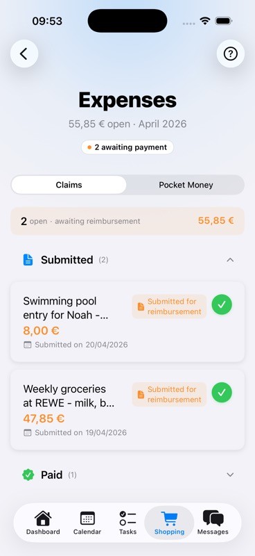 Ausgaben-Dashboard mit ausstehenden Erstattungen, Beträgen und Genehmigungsstatus