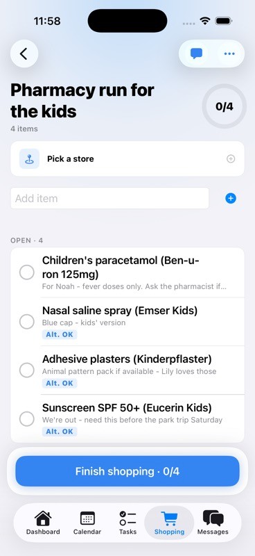 Einkaufsliste mit kategorisierten Artikeln: Lebensmittel, Haushaltsbedarf und Kinderartikel