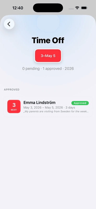 Die Freizeit-Ansicht in der AuPairSync-iPhone-App (englische Oberfläche) mit einem genehmigten Antrag und seinen Daten